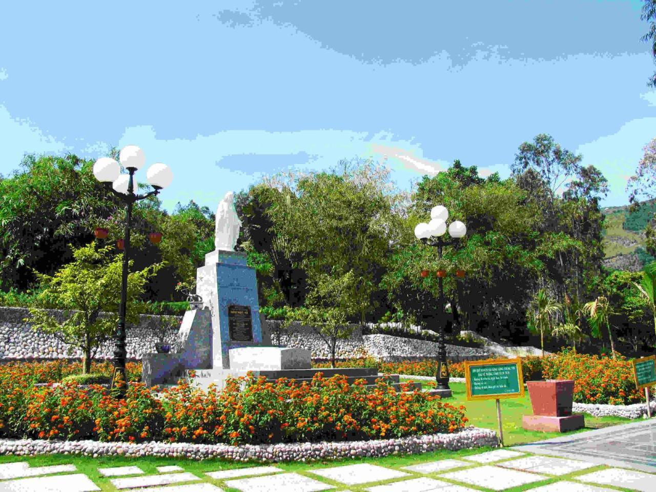 Hotel Thu Trang Quy Nhon Exteriör bild